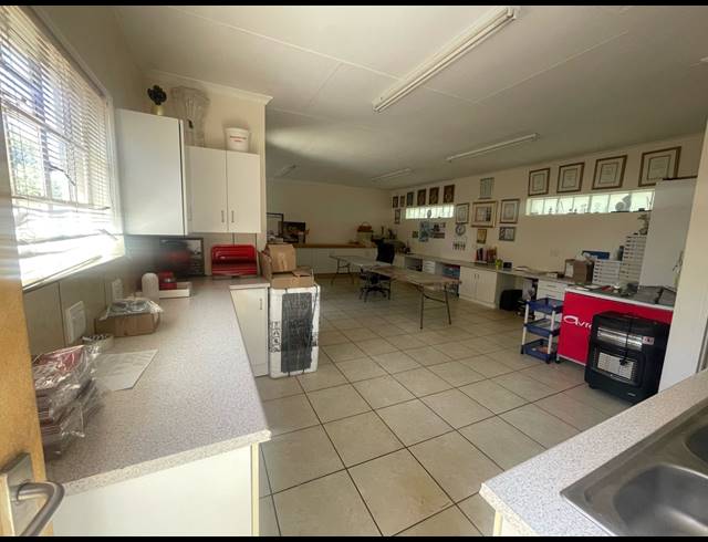 4 BEDROOM HOUSE FOR SALE IN KURUMAN